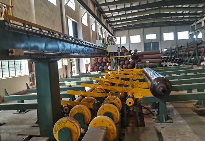 氣瓶水柱探傷設(shè)備.jpg 氣瓶水柱探傷設(shè)備.jpg